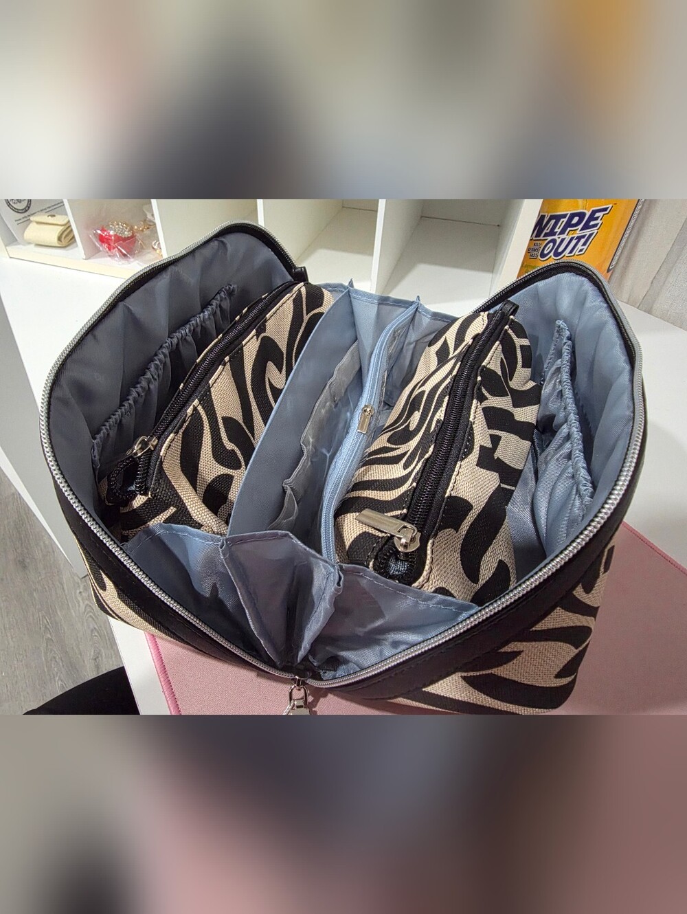 Black & Cream Printed Cosmetic Travel Organizer - Picture 7 of 7